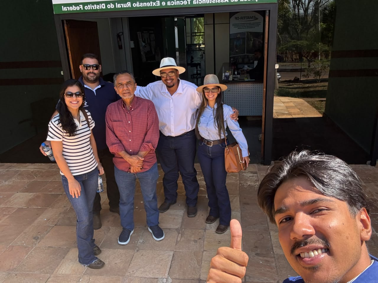 Crea Jr-MG Núcleo Arinos realiza Visita Técnica à Emater-DF